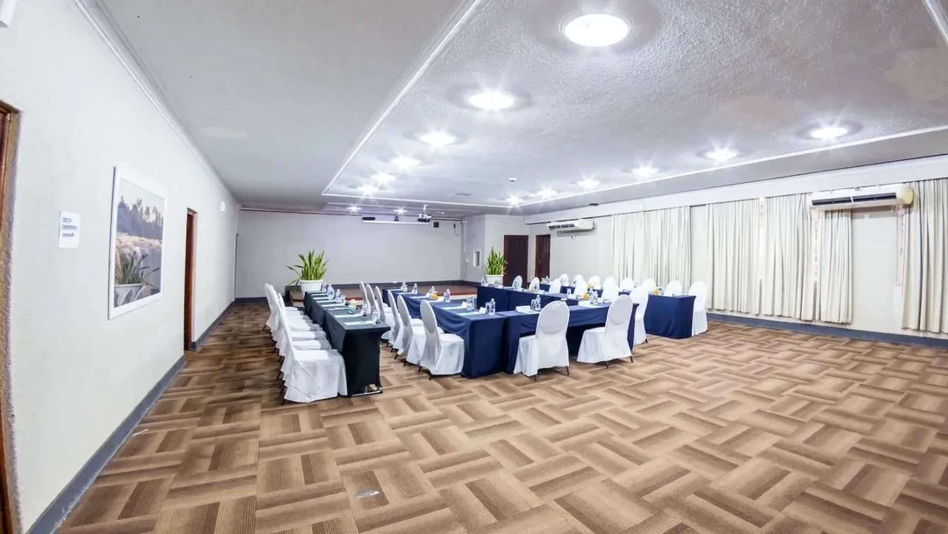 TERRACE ROOM