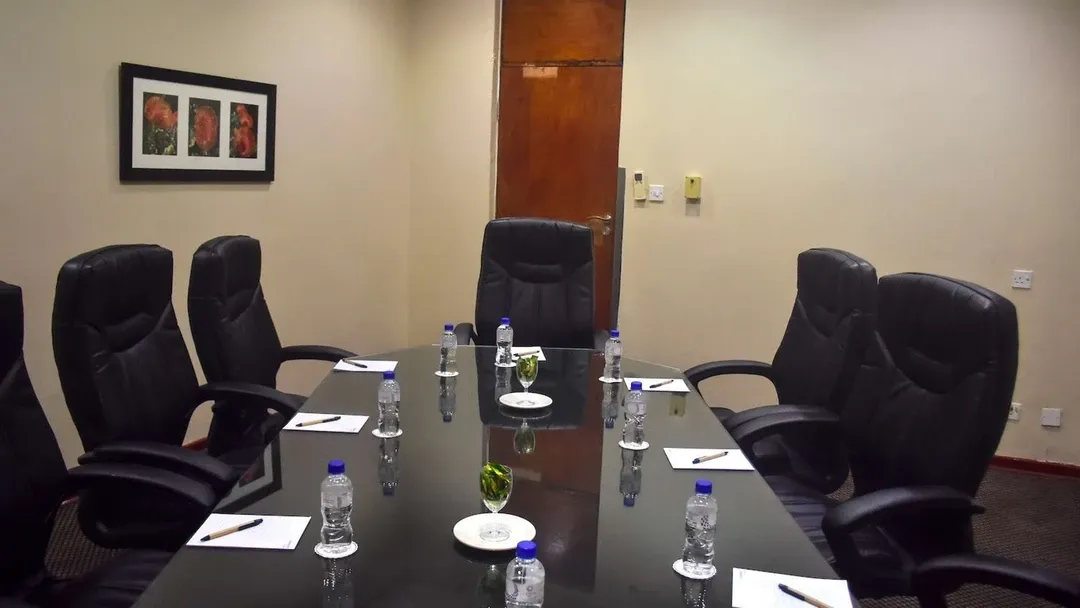 HOTEL BOARDROOM