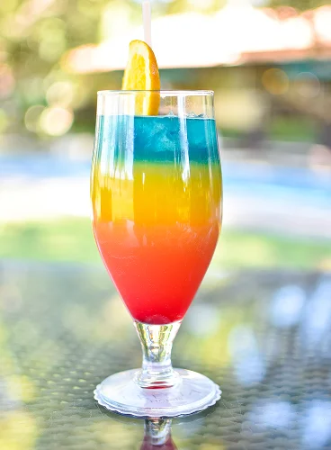 The Mophane & Poolside Bars