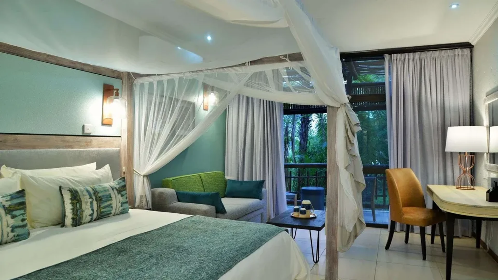 Cresta Mowana Safari Resort & Spa